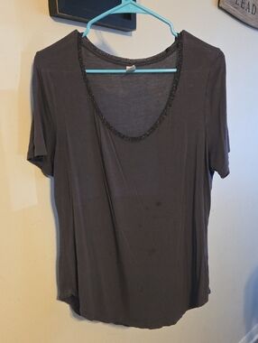 💥💥FREE Old Navy Black Scoop Neck Short Sleeve Top with Beaded Trim